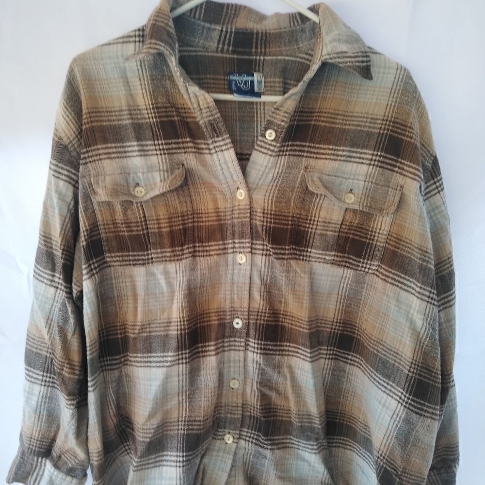 Flannel shirt 